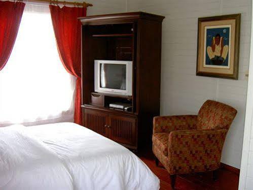 La Barra Victoria Fields Hotel & Resort מראה חיצוני תמונה